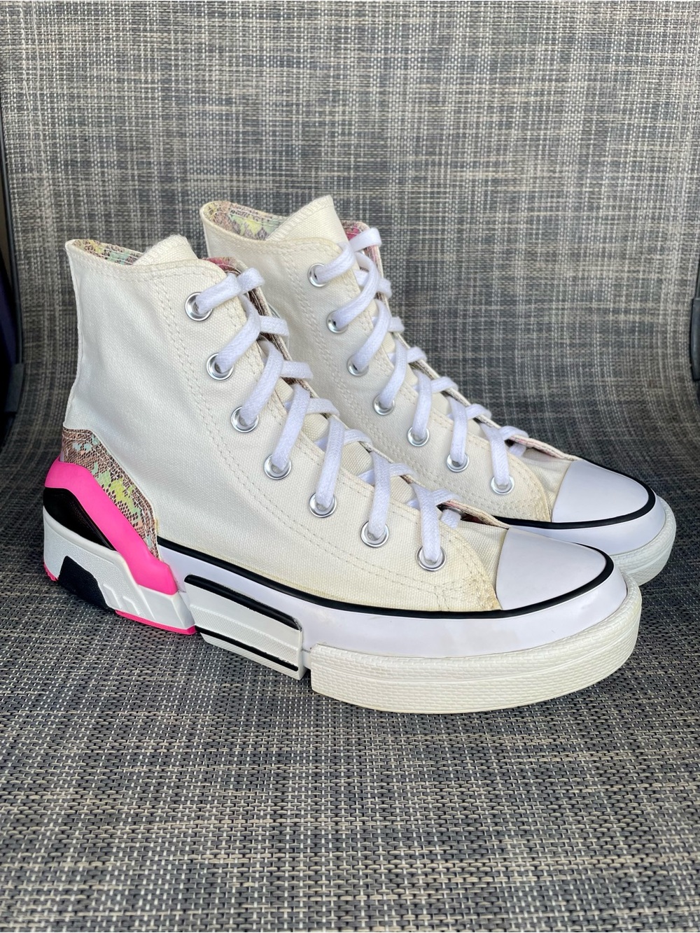 Converse All Star High Top Sneakers in White with Pink Accent - Picture 4 of 13